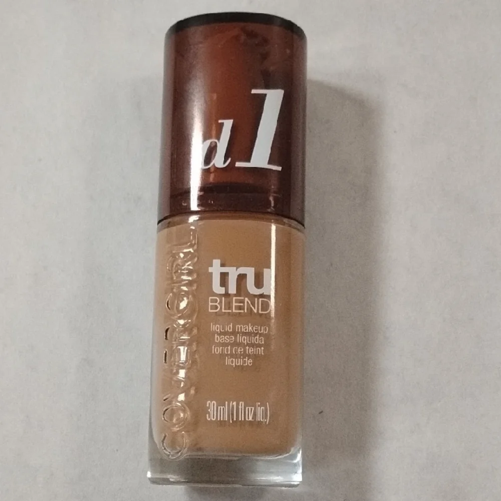 COVERGIRL TruBlend Liquid Foundation - Creamy Beige d 1